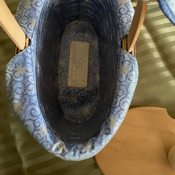 Longaberger Woven Basket with Blue Accents - Picture 9 of 12